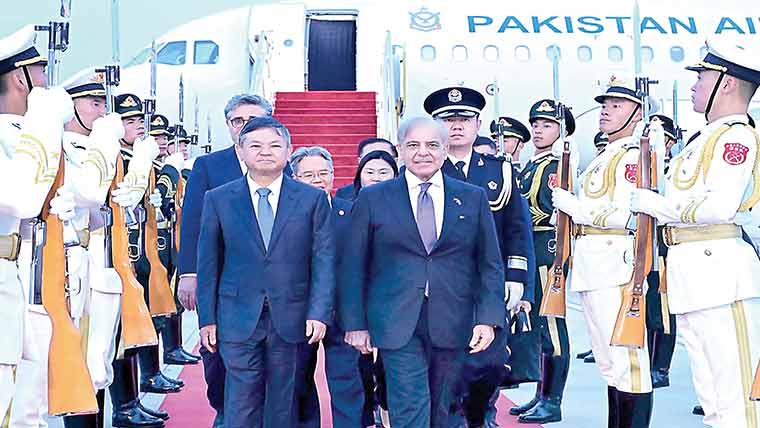 شہباز  شریف  کا  دورہ  چین،علی  با  باسمیت  چینی  کمپنیوں  سے7ارب  ڈالر  کے  معاہدوں ،مفاہمتی  یاد  داشتوں  پر  دستخط