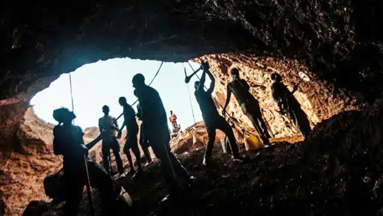انگولا :غیر قانونی سونے کی کان بیٹھ گئی، 28 کان کن ہلاک