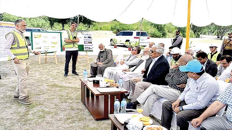 چیئرمین واپڈا کا تربیلا ڈیم کا دورہ، توسیعی پن بجلی منصوبے کاجائزہ 
