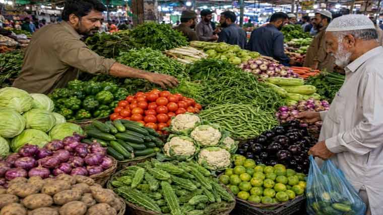 عید سے قبل اشیا خورونوش کی قیمتیں آسمان سے باتیں کرنے لگیں