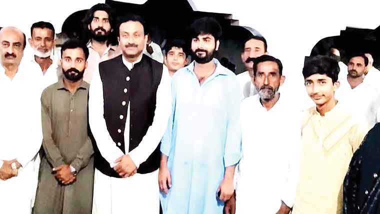 حلقہ میں ہر طرف سڑکوں کا جال بچھا دیا ، عاصم شیر میکن 