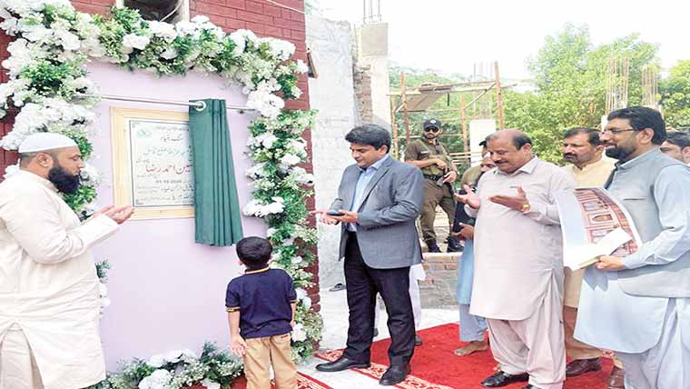 مسجد کی ازسرنو تعمیر و مرمت کے کام کا سنگ بنیاد رکھ دیاگیا
