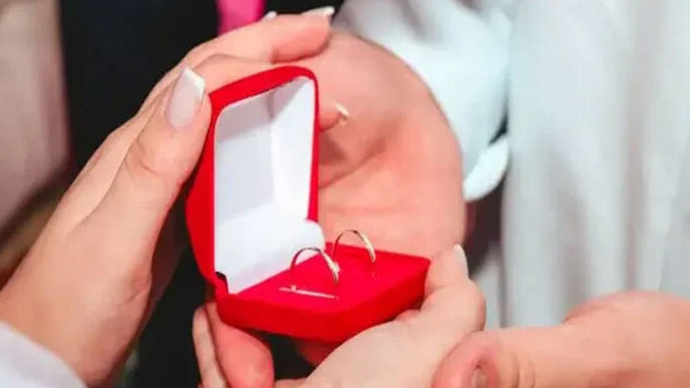 کیلیفورنیا:18سال سے  کم عمر افراد کی شادی پر پابندی