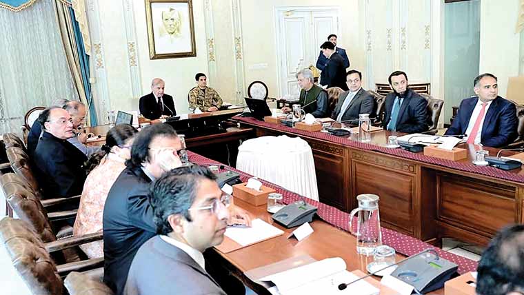 سرمایہ کاری کیلئے ریگولیٹری اصلاحات ناگزیر:وزیراعظم