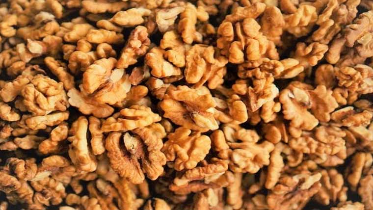 روزانہ اخروٹ کھانا غصے اور تھکن میں کمی کا باعث قرار 