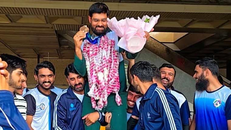 ایشین گیمز میں برانز میڈل  جیتنے والے شوٹر جی ایم بشیر کی  پاکستان واپسی ، شاندار استقبال