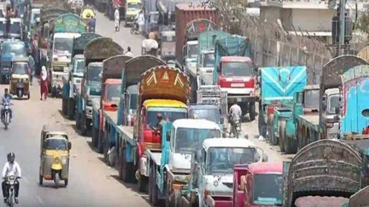  ملک میں فریٹ ٹرانسپورٹ شعبہ بحران کا شکار ، نصف سے زائد ٹرک 4 دہائیاں پرانے 