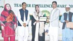 شاندار خدمات پر اساتذہ کے اعزاز میں ہیرو ٹیچر ایوارڈ تقریب