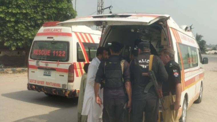  ڈی آئی خان ـ: فائرنگ ، پولیس ، ایف بی آر کے 5اہلکار شہید ، شمالی وزیرستان : 5 خوارج ہلاک