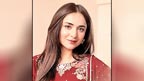 یمنیٰ گھر والوں سے دوری پر جذباتی ،طیارے میں آبدیدہ 