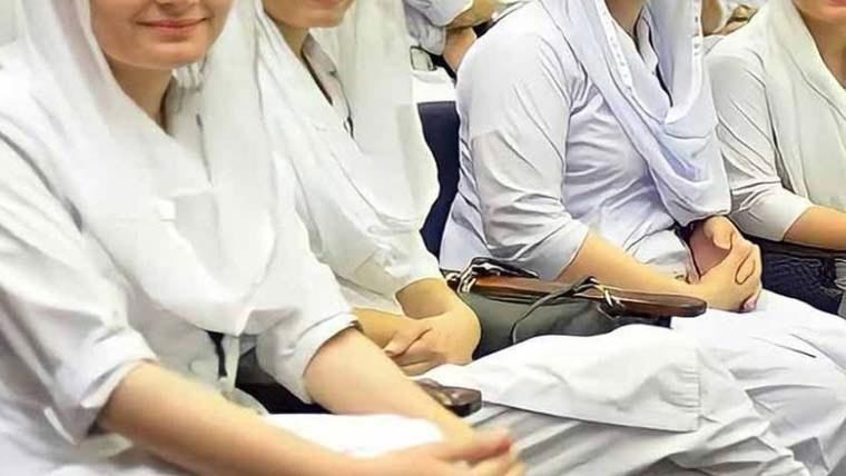 نرسنگ ڈگری پروگرام کے نصاب کیلئے 10رکنی کمیٹی تشکیل