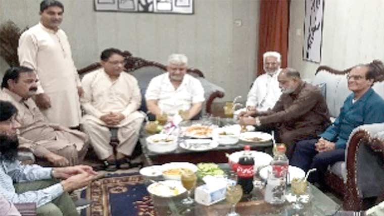 حافظ زاہد مجید کی جرمنی سے سمندری آمد  احباب کے اعزاز میں پرتکلف ظہرانہ