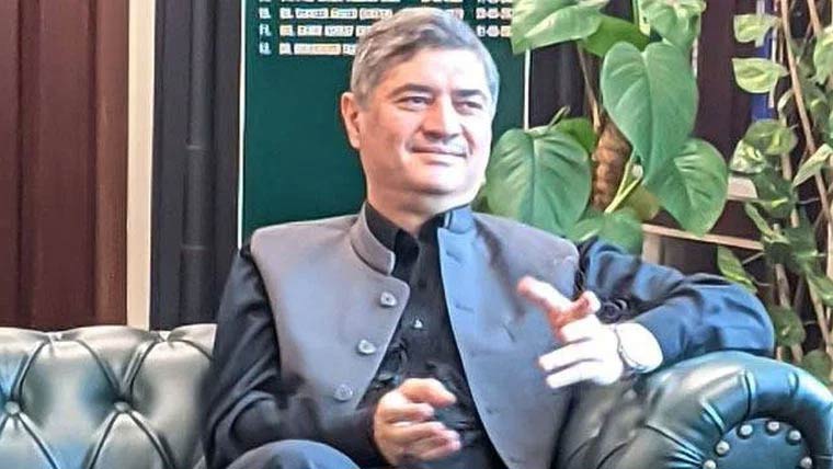فخر عالم چیف سیکرٹری خیبرپختونخوا مقرر، 19افسر ہٹا دئیے
