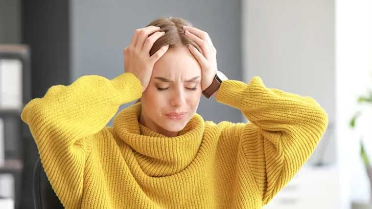 مائیگرین اور عام سر درد میں کیا فرق ہے ،کیسے پہچانیں؟