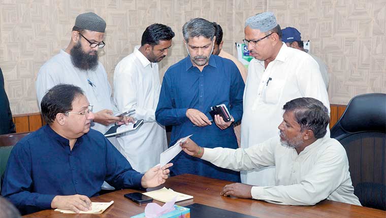 وزیر صنعت سے مختلف وفود کی ملاقاتیں