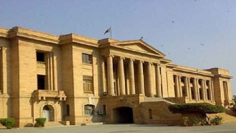امتحانات میں تاخیر،ایس ایم لاکالج کے طلبا عدالت پہنچ گئے