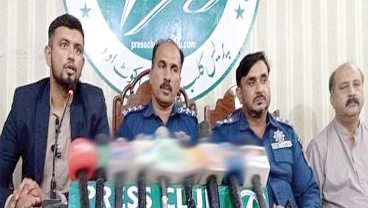  کوٹ ادو : ٹریفک پولیس نے کریک ڈاؤن شروع کردیا 
