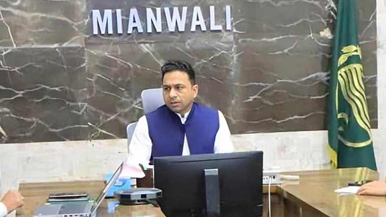 ترقیاتی سکیموں پر کا م کی رفتار کی پیشرفت پر بریفنگ 