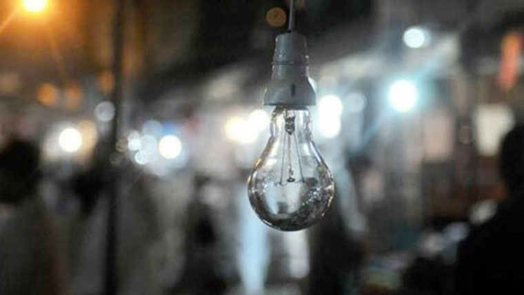  غیر اعلانیہ لوڈشیڈنگ سے  شہری، تاجر اور مزدور پریشان 