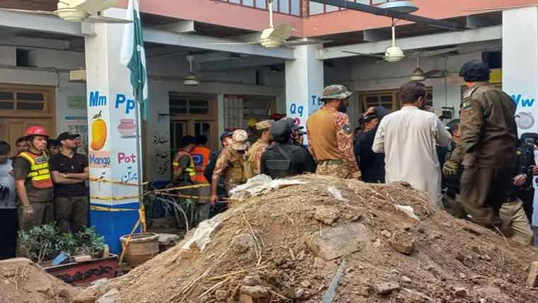 پشاور:سکول کی عمارت ناقص  تعمیر کے باعث منہدم ہوئی رپورٹ پولیس چیف کو ارسال