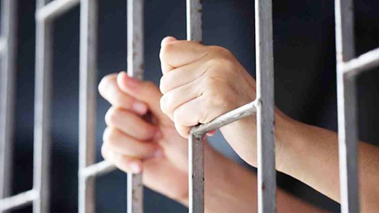 راہزنی کی وارداتوں میں ملوث  منظم گروہ کے 2ارکان گرفتار 