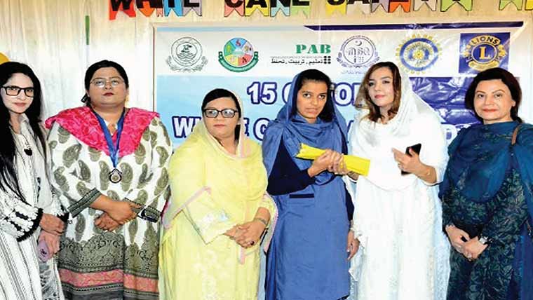 نابینا افراد کو بااختیار بنانے کیلئے تعاون کرینگے ، سعدیہ کرمانی