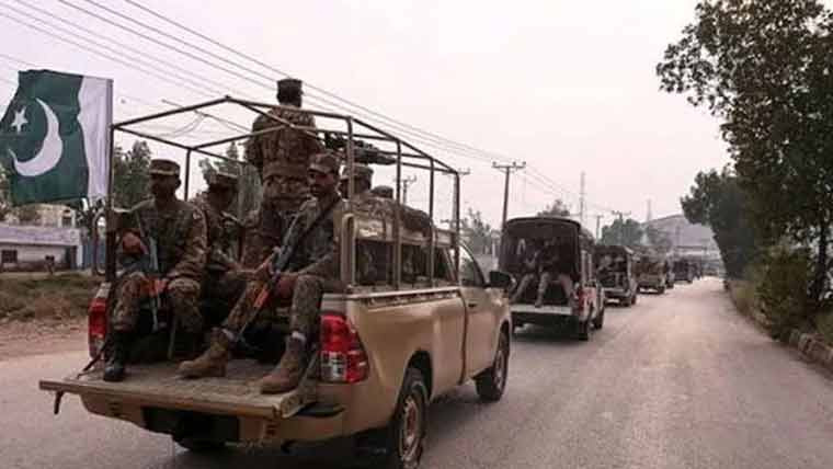  بلوچستان : سکیورٹی فورسز کے آپریشنز، فتنہ الہندوستان کے 8 دہشتگرد ہلاک ، خضدار سے 18 مزدور اغوا 