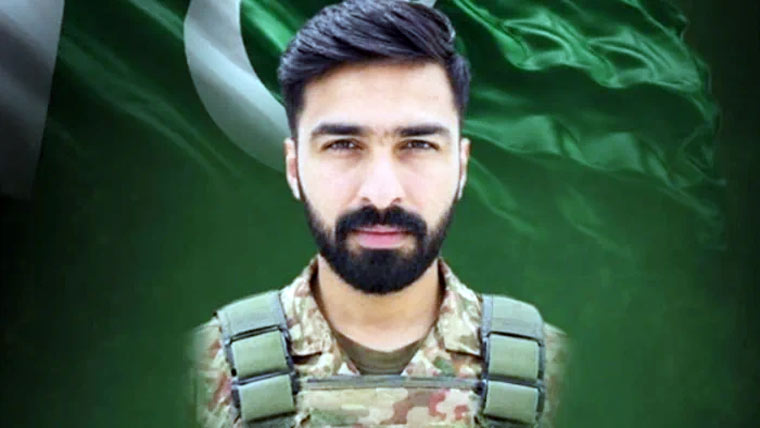 قلات ،گوادر میں آپریشن، فتنہ الہندوستان کے 4دہشتگرد ہلاک، میجر شہید