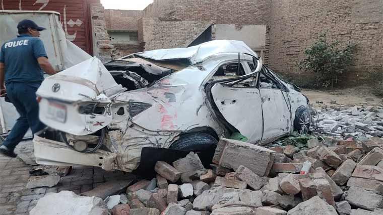 ملتان :ٹریفک حادثے میں 2بھائیوں سمیت 5نوجوان جاں بحق