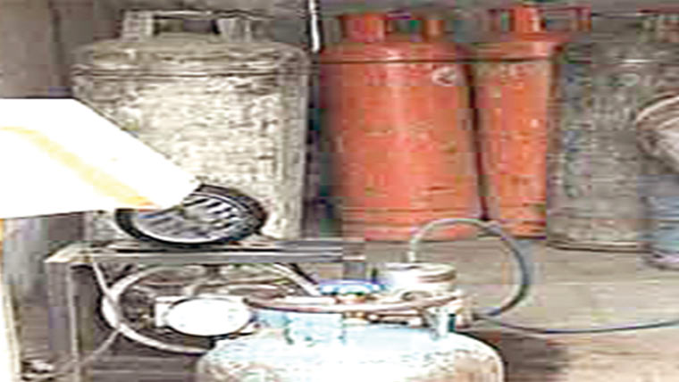  فلنگ اسٹیشن کے مالک کیخلاف مقدمہ 