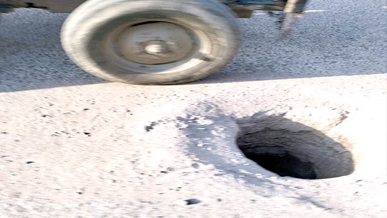  تتلے عالی کامونکے روڈ سے  گٹروں کے ڈھکن دوبارہ غائب
