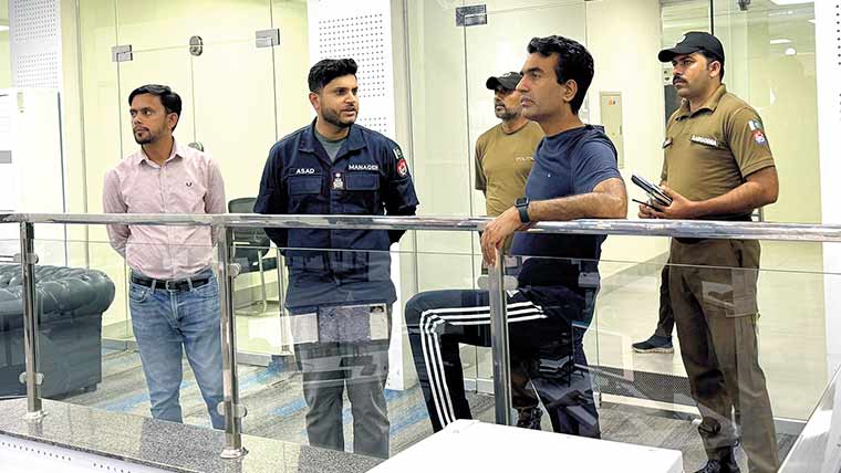 ڈسٹرکٹ پولیس آفیسر کاسیف سٹی کنٹرول روم کا دورہ 