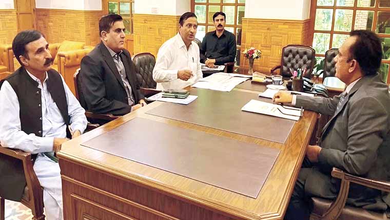 کمشنر سرگودھا کو آٹے کی دستیابی اور  سپلائی کی موجودہ صورتحال پر بریفنگ
