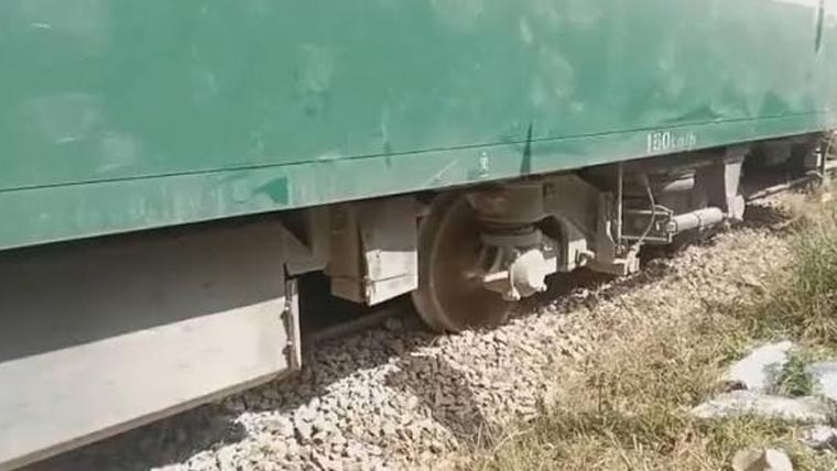 کچھی کے علاقے میں جعفر ایکسپریس کی بوگی پٹڑی سے اتر گئی