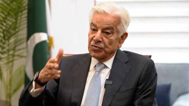 بیرون ملک بیٹھے یوٹیوبرز پی ٹی آئی کے بڑے دشمن :خواجہ آصف 