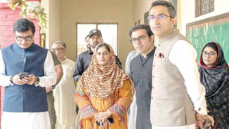 نوشہرہ :ناقص کارکردگی ،ویٹرنری ہسپتال عملے کی انکوائری کا حکم 
