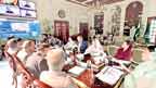 مریم  نواز  کی  زیر  صدارت  اجلاس،صرف10کلو  آٹے  کے  تھیلے  فروخت  کرنے  کی  اجازت