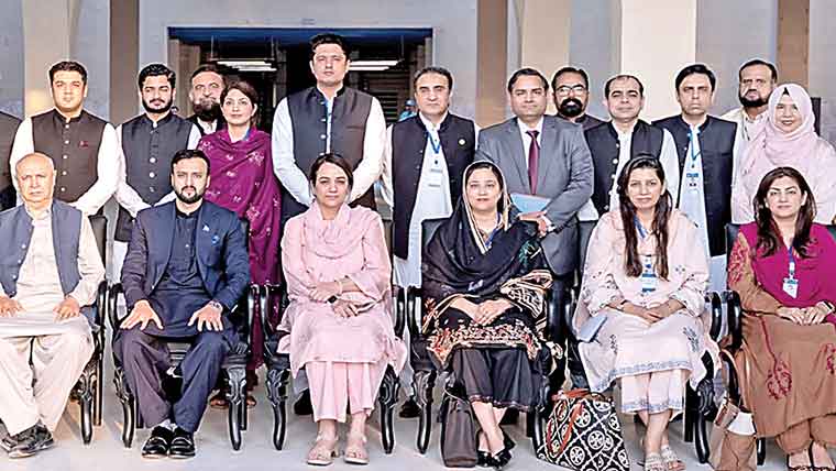  نئے صوبوں، یونٹس پر فیصلے زمینی حقائق پر ہونے چاہئیں:ابراہیم مراد 