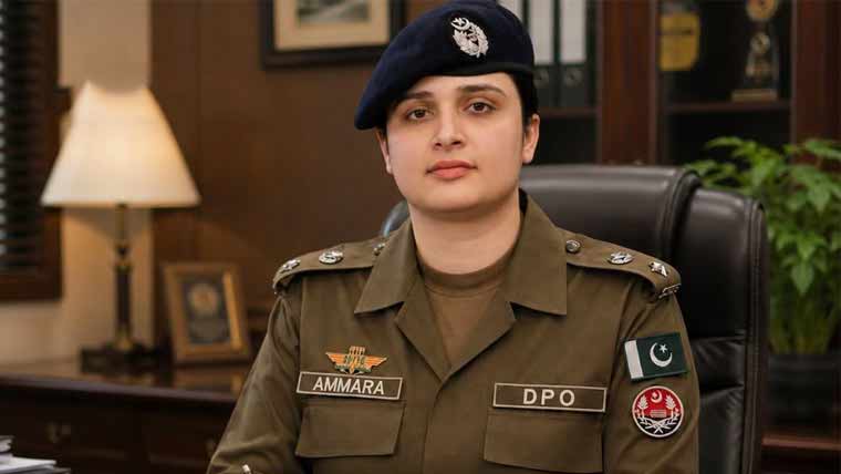 ڈی پی او کاتھانہ خوشاب کا اچانک معائنہ  فرنٹ ڈیسک کی کارکردگی کا جائزہ 