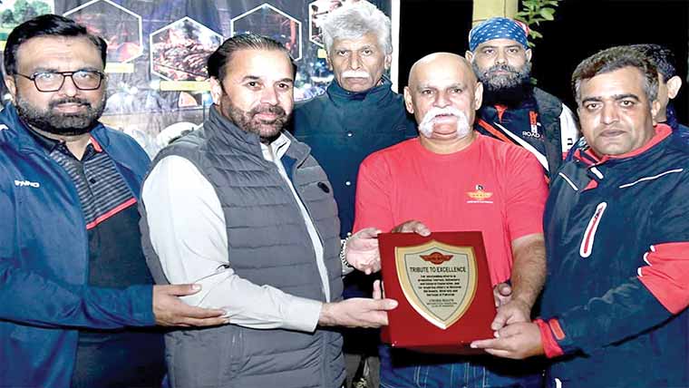 ہیڈ مرالہ میں کراس روٹ بائیکر کلب  کے اعزاز میں دو روزہ کیمپنگ گالا 