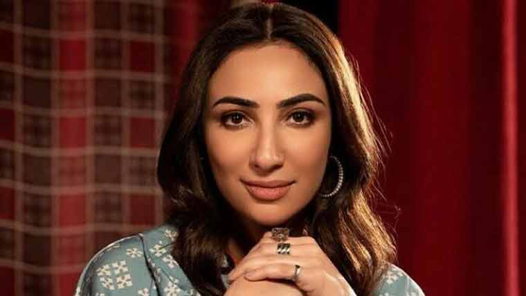 پسند کے لڑکے سے شادی ،انوشے کو ماں کی حمایت حاصل