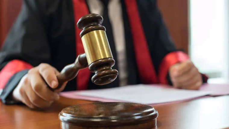  عدالتی حکم عدولی،ڈائریکٹراسٹیٹ مینجمنٹ -II کو گرفتار کرنے ،تنخواہ ضبطی کاحکم