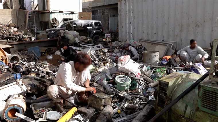  کباڑ خانوں کی رجسٹریشن ، پولیس کا قانون سازی کیلئے ڈرافٹ سرخ فیتے کی نذر 