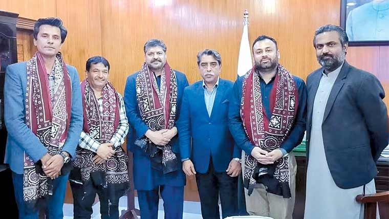 دنیا میڈیا گروپ کے منیجنگ ڈائریکٹر نوید کاشف کی سیکریٹری اطلاعات سندھ کاشف گلزار شیخ سے ملاقات