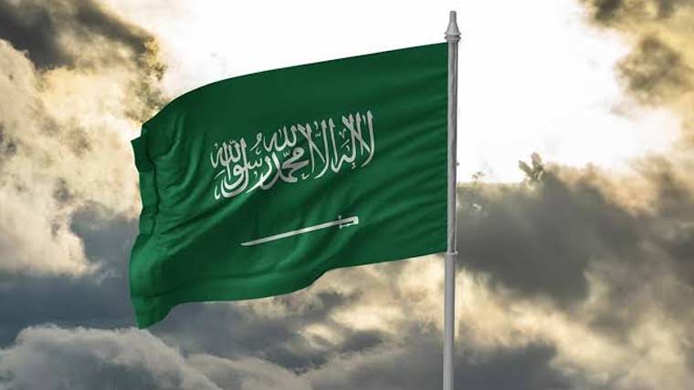 ریاض میں دھماکوں کی آوازیں، 5میزائل مار گرائے :سعودی حکام