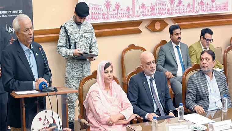 ٹیکنالوجی میں خود انحصاری کیلئے تحقیق پر توجہ دینا ہوگی، گورنر