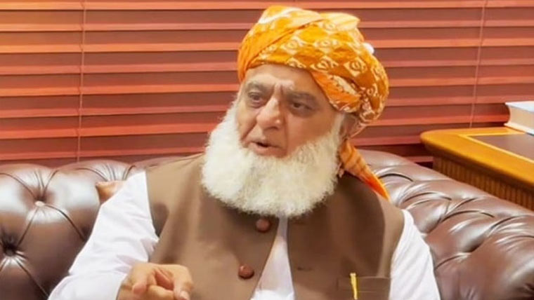  نئے صوبوں کا معاملہ پہلے بھی اٹھا، ماحول اور تیاری نہ ہو تو تباہی ہوتی ہے: فضل الرحمٰن
