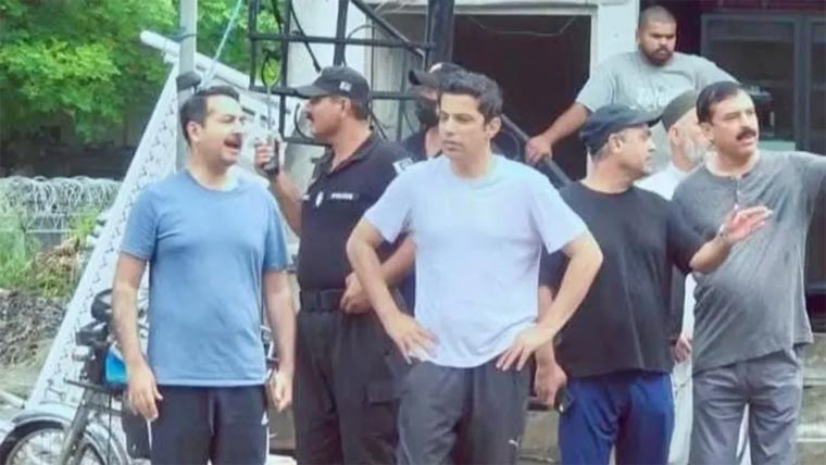 چیف کمشنر کا ڈپٹی کمشنر کیساتھ شہر کا دورہ، انتظامات کا جائزہ 