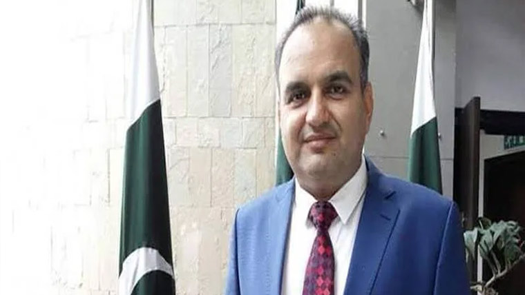 عمران سے ڈیل کیلئے ریٹائرڈ  شخصیت کا اہم کردار :رمیش کمار 
