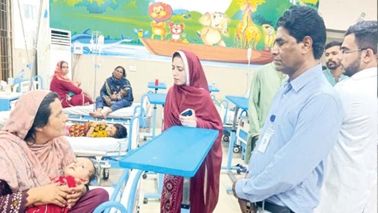 اے سی کمالیہ کا ٹی ایچ کیو ہسپتال اور  جنرل بس اسٹینڈ کا اچانک دورہ